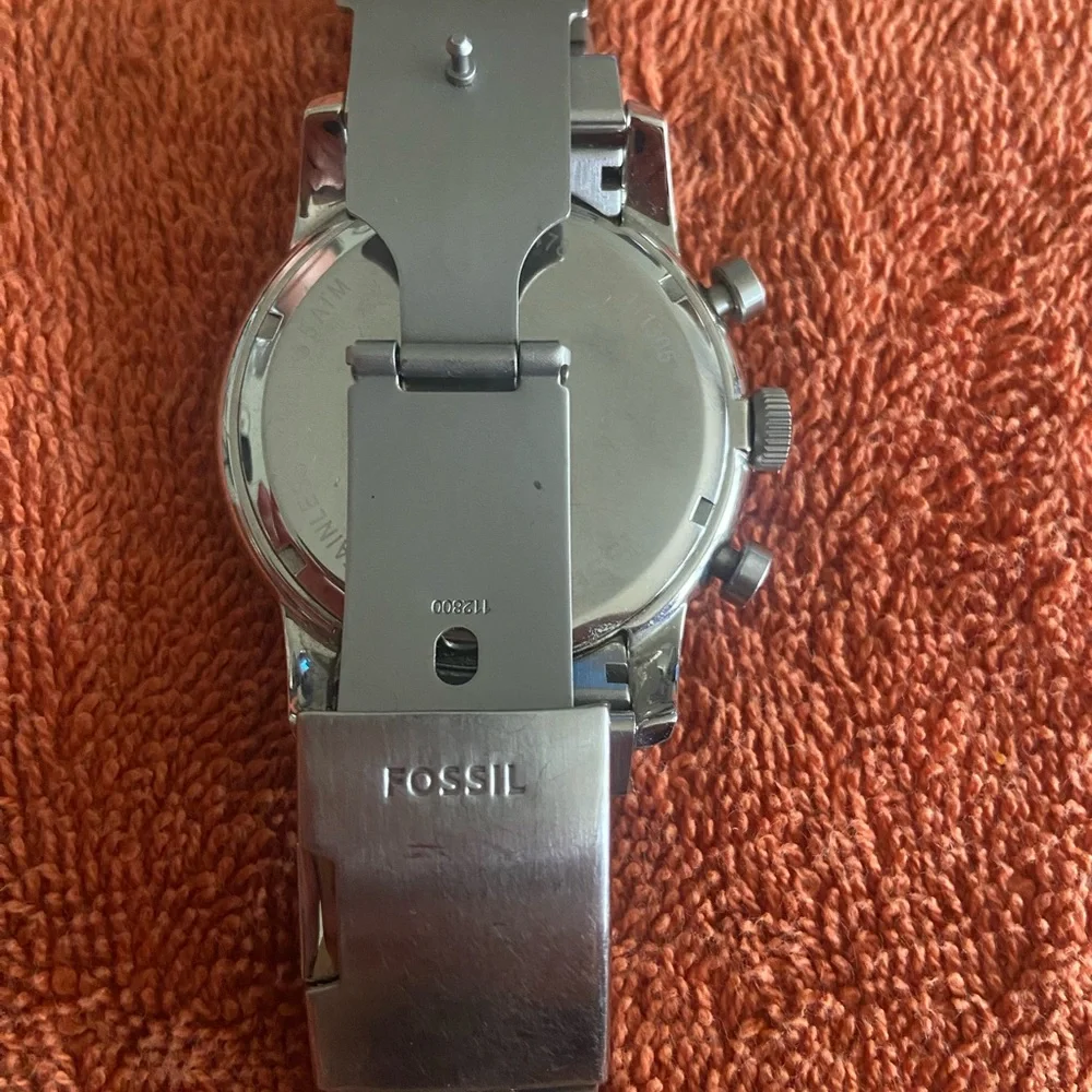 Fossil Black Dial Silver Band Watch - Picture 6 of 6